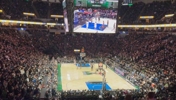 当爱德华兹上罚球线时，&ldquo;MVP&rdquo;的喊声响彻全场！